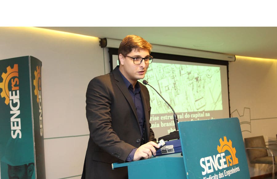 David Chegue Ciclo de Palestras SENGE: economista David Deccache fala sobre a crise ...